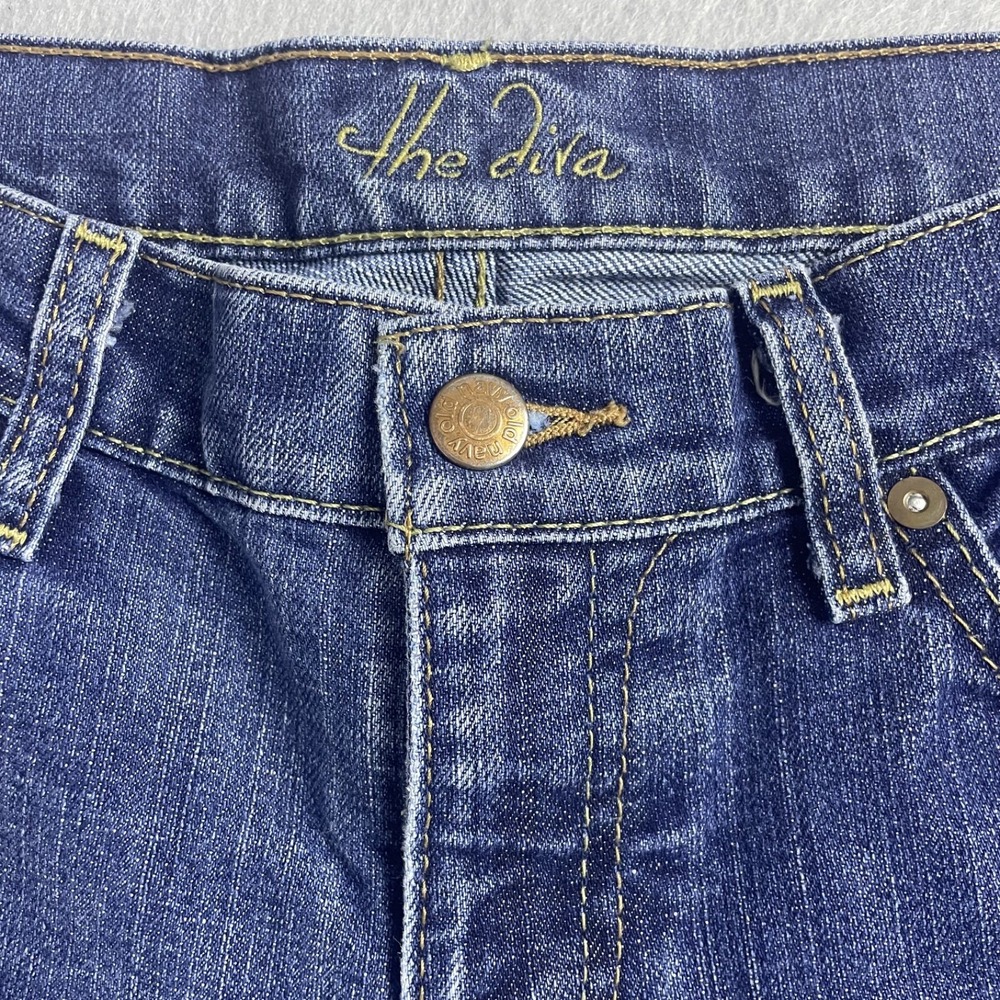 The Diva Denim Jean‎ Shorts Size 6 Reg Frayed Hem Blue Casual Everyday - Picture 3 of 11
